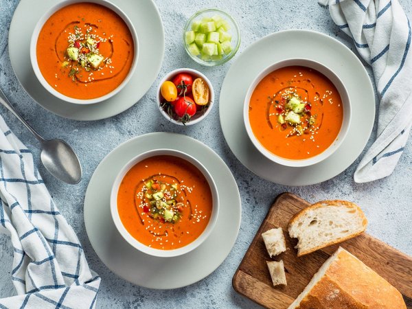 Quelles sont les meilleures recettes de soupe pour une peau éclatante ?